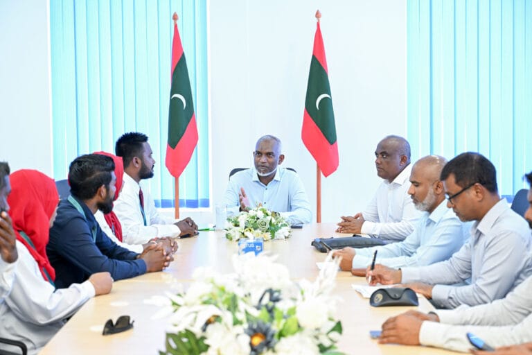 ރައީސުލްޖުމްހޫރިއްޔާ ތަކަންދޫ ކައުންސިލާއި ބައްދަލުކުރައްވައި މަޝްވަރާކުރައްވައިފި