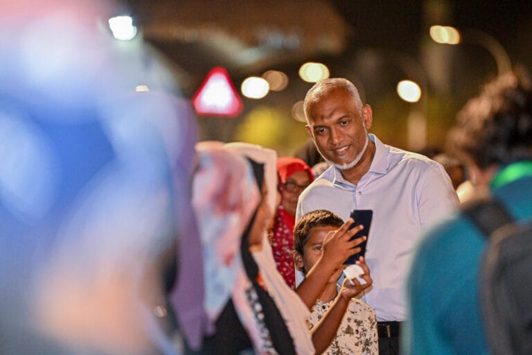 ޤައުމަށް އަންނަ ކޮންމެ ތަރައްޤީއަކީ ތިބާއަށް ލިބޭ އުފަލަކާއި ފަޚްރެއް ކަމުގައި ޤަބޫލުކުރައްވަވާ: ރައީސް