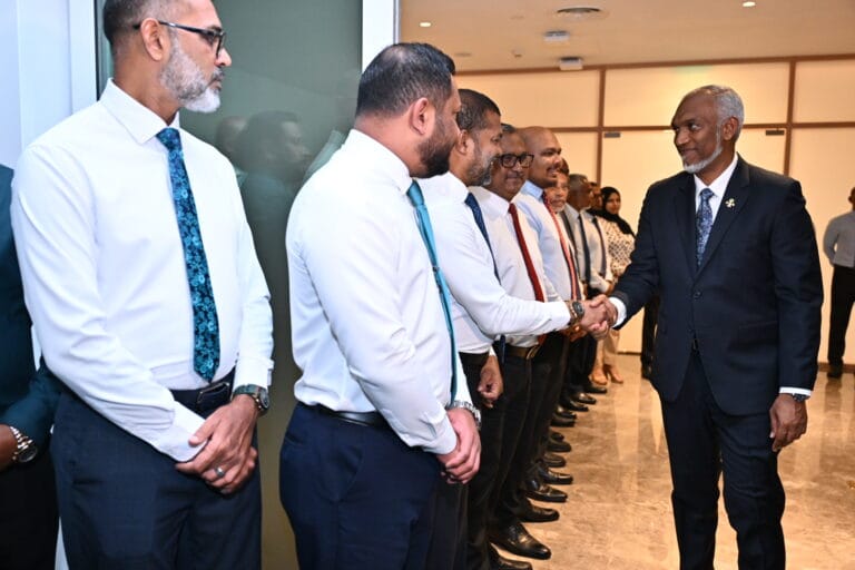 ރައީސުލްޖުމްހޫރިއްޔާ، އެސްޓޯނިއާއަށް ރަސްމީ ދަތުރުފުޅެއްގައި ފުރާވަޑައިގެންފި