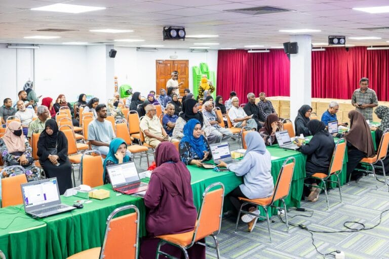 ރަމަޟާން މަހަށް ސަޢުދީ ޢަރަބިއްޔާއިން ހަދިޔާކުރި ކަދުރު ބަހަން ފަށައިފި