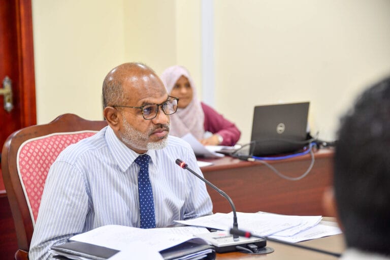ރައްޔިތުންނަށް ޙަޤީގަތް އޮޅޭފަދަ ފިތުނަވެރި ގޮތަކަށް ޚަބަރާއި މަޢުލޫމާތު ނުފަތުރައްވަވާ : ނައިބު ރައީސް ނާޒިމް