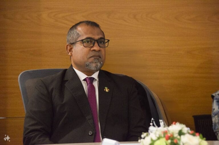 ޚާރިޖީ ވަޒީރު ރަސްމީ ދަތުރުފުޅެއްގައި ސަޢޫދީ އަށް
