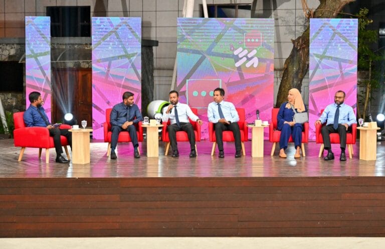 އަހާ ސިލްސިލާގެ ހަތަރުވަނަ ފޯރަމް ރައްޔިތުންގެ ގިނަ ސުވާލުތަކަށް ޖަވާބު ލިބުނު