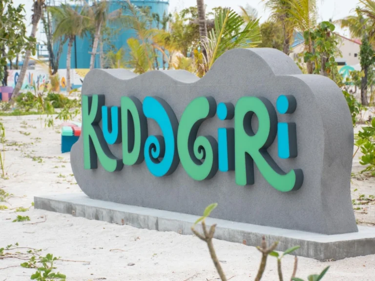 ކުޑަގިރި ފަޅަށް ދެ މަތިންދާބޯޓު ފައްތައި ޑައިވް ސައިޓެއް ހަދަން ނިންމައިފި
