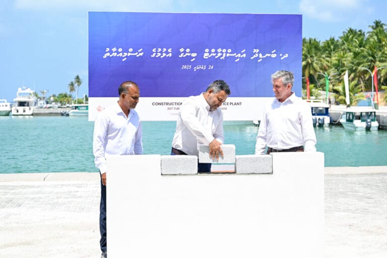 ބަނޑިދޫގައި އައިސްޕްލާންޓެއް ގާއިމު ކުރުމުގެ މަސައްކަތް ފަށައި އޭޓީއެމް ހިދުމަތް އިފުތިތާހުކޮށް ދެއްވައިފި