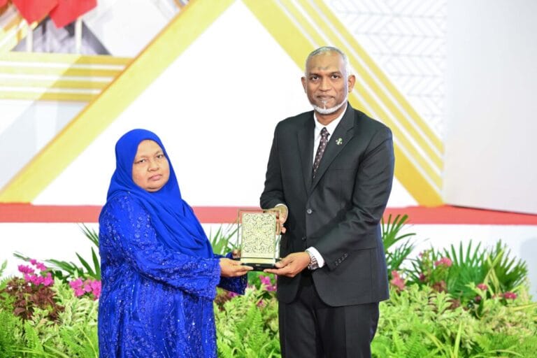 ދިވެހި ދައުލަތަށް ޚިދުމަތް ކުރުމުގެ އިނާމަށް ކުރިމަތިލުމުގެ ފުރުޞަތު އަންނަ އާދީއްތަ ދުވަހު ހުޅުވާލާނެ