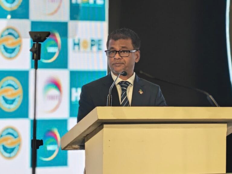 ޑިޖިޓަލް ނިޒާމުގެ ސަބަބުން ކުރިމަތިވެދާނެ ގޮންޖެހުންތަކާ މެދު ވިސްނަންޖެހޭ: މިނިސްޓަރ ނާޒިމް