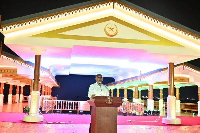 ޢިއްޒުއްދީން ފާލަން އަލުން ތަރައްޤީކޮށް އިފްތިތާޙުކުރެއްވުން