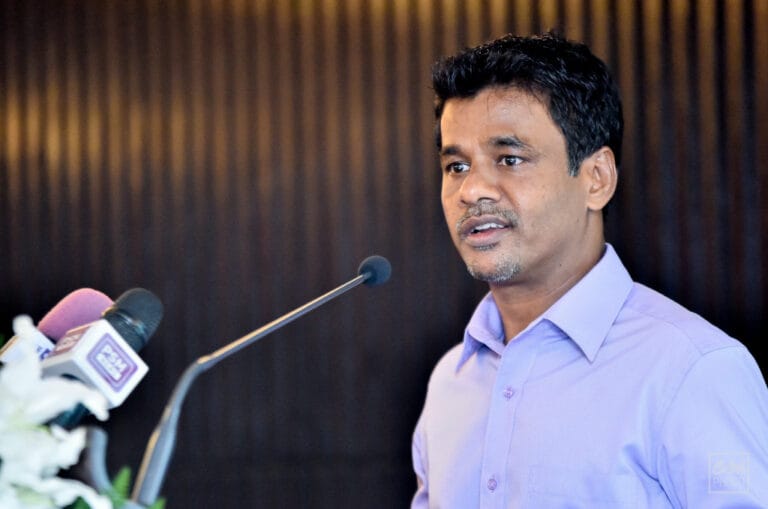 ޑަބްލިޔުއެޗްއޯގެ އެގްޒެކެޓިވް ބޯޑު ބައްދަލުވުމަށް ސިއްޙީ ވަޒީރު ސްވިޒަލޭންޑުގެ ޖެނީވާއަށް