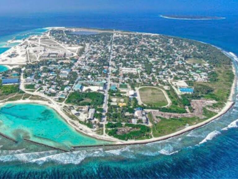 ކުޅުދުއްފުށީ 10 ގެއެއް ފާސްކޮށް ސިހުރުފޮތްތަކާ އާލަތްތައް އަތުލައިފި