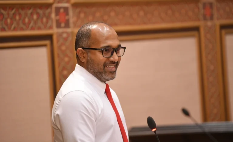 އެކްސްޕެޓް ސިސްޓަމް މައްސަލައިގައި ކުރީގެ ސަރުކާރުގެ އިސްވެރިންގެ މައްޗަށް ޖިނާއީ ތަޙްޤީޤެއް ހިންގުމަށް ހުށަހަޅުއްވާނަން: ވަޒީރު އިޙްސާން
