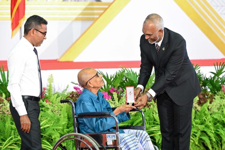 ދިވެހި ދައުލަތަށް ޚިދުމަތް ކުރުމުގެ އިނާމަށް މިއަހަރު ނަން ހުށަހެޅުމުގެ ފުރުޞަތު ޤައުމީ އިނާމާބެހޭ ކޮމިޓީން މިއަދު ހުޅުއްވައިލައްވައިފި