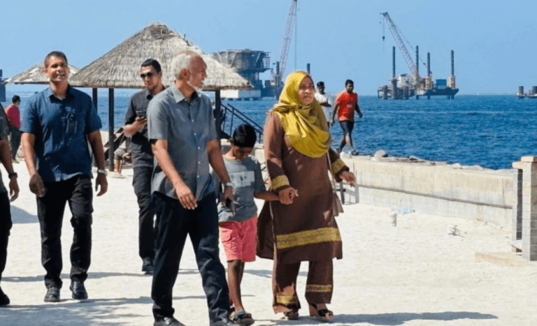 ރަސްފަންނުގެ ހާލަތު ފެނި ހިތާމަކުރަން: ރައީސް