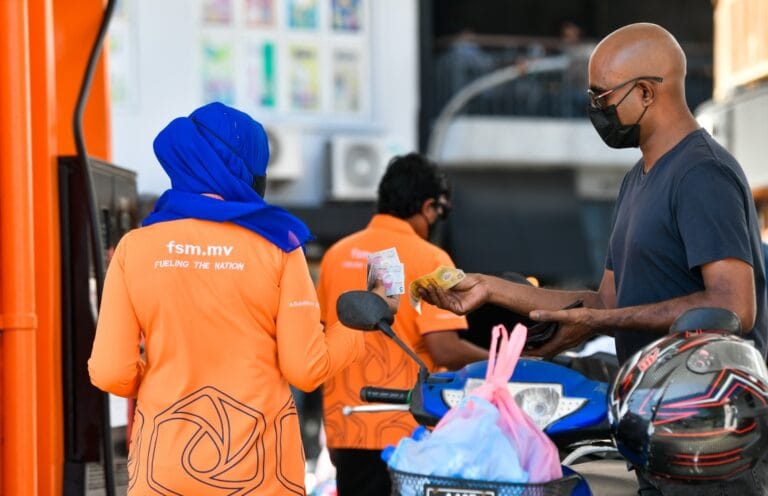 އެސްޓީއޯއިން ވިއްކާ ޕެޓްރޯލްގެ އަގުހެޔޮކޮށްފި
