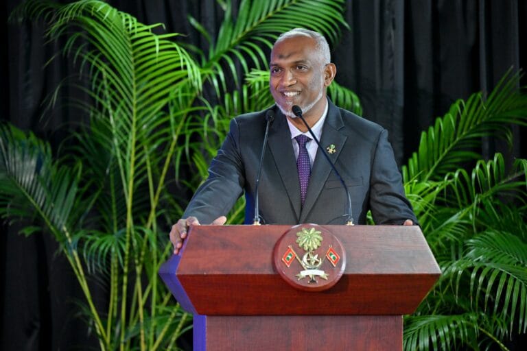 ދިވެހީން ކުރާ ދޮށީގެ މަސްވެރިކަމަކީ މުޅި ދުނިޔެއަށް ނަމޫނާއެއް: ރައީސް