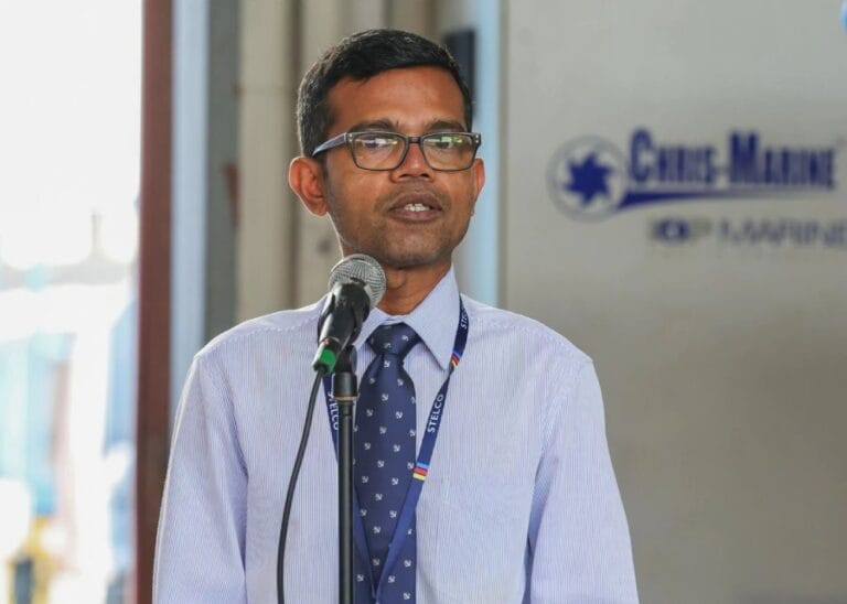 މަގާމާ ހަވާލުވުމަށްފަހު ފުލެޓެއް ގަތް ކަމަށްބުނެ ފަތުރަނީ ދޮގު ވާހަކަތަކެއް: ފަހުމީ