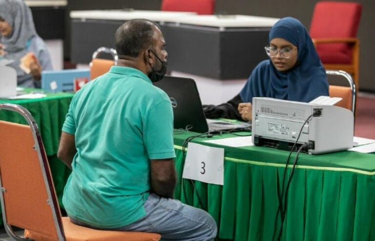 ފިޠުރު ޒަކާތް އެއްހަމަކޮށް ކޮންމެ ފަޤީރަކަށް 4500 ރުފިޔާ ދެނީ