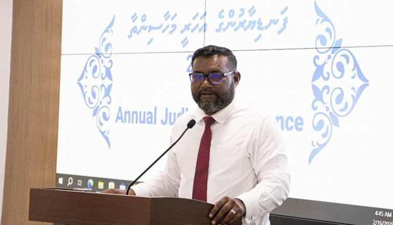 ހައިކޯޓުގެ ހިންގުން ފަނޑިޔާރު މުޙައްމަދު ފައިސަލްއާ ވަގުތީގޮތުން ހަވާލުކުރައްވައިފި