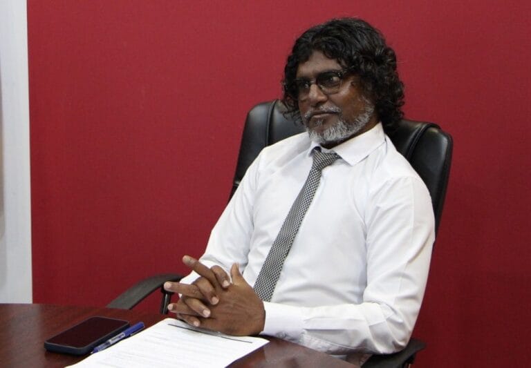 ފަޒީން ވަކިކުރަން ކޮމިޓީން ފާސްކޮށްފި