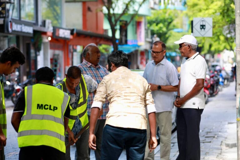 މާލޭގެ ކާނުތައް ސާފުކުރުމުގެ މަސައްކަތް ލޯކަލް ގަވާމެންޓް މިނިސްޓްރީން ފަށައިފި