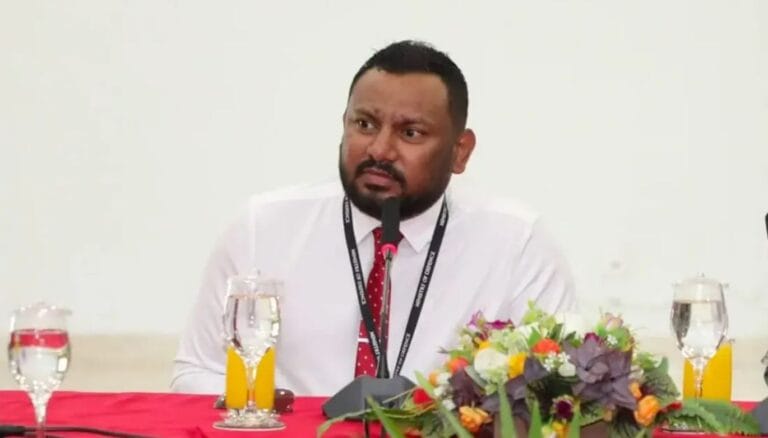 ޕީއެންސީގެ ހިންގުން ފަލާހުއާ ހަވާލެއް ނުކުރޭ: މުއާޒު ހަލީމް