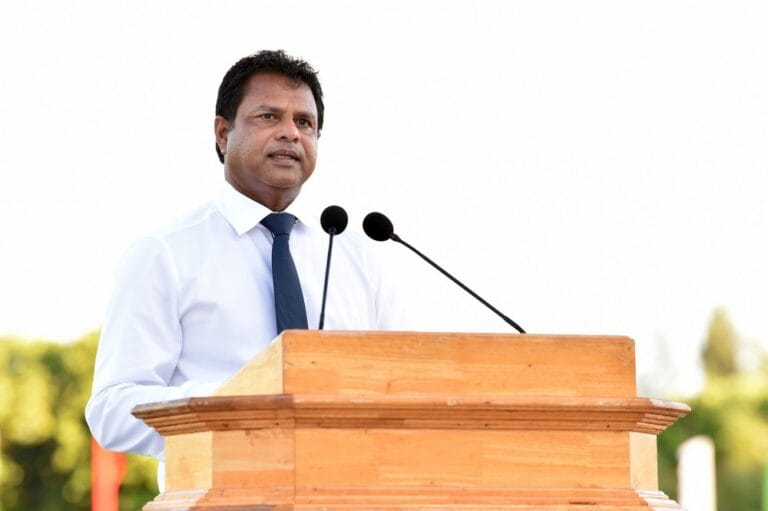 އައިސްޕްލާންޓު ގަތުމުގައި ހިމެނޭ ކޮރަޕްޝަންގެ މައްސަލައިގައި ސައީދަށް ދައުވާކޮށްދިނުމަށް އެދިއްޖެ