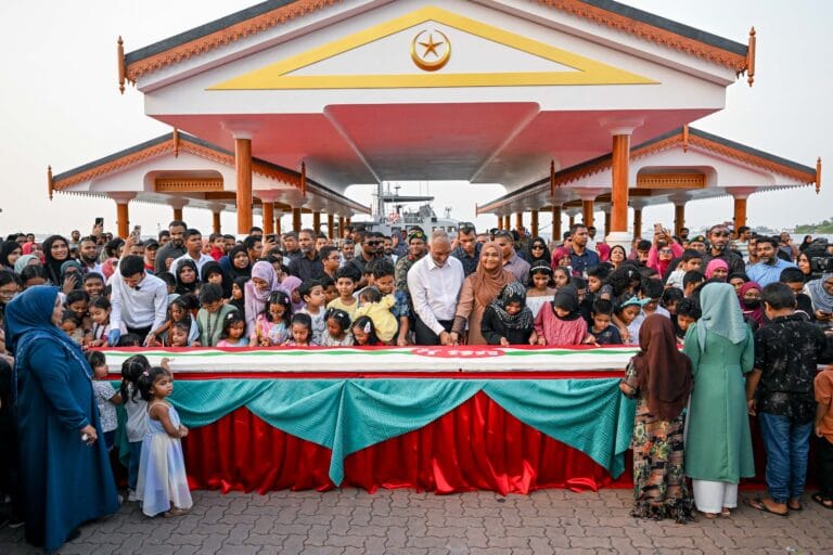 ޢީދު ހަވީރު ގައި ރައީސުލްޖުމްހޫރިއްޔާގެ ޢާއިލާއިން ބައިވެރިވެވަޑައިގަތުން
