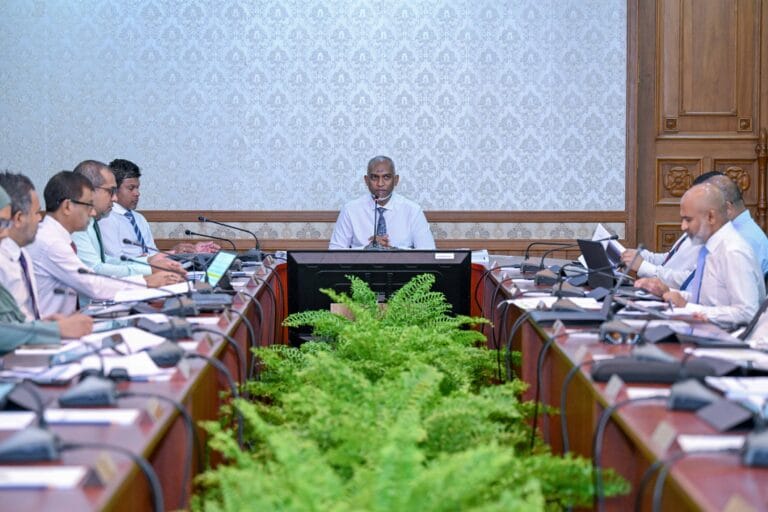 އެސްއޯއީތަކާ ބައްދަލުކޮށް މަޝްރޫއުތަކާ ގުޅޭގޮތުން ރައީސް މަޝްވަރަކުރައްވައިފި