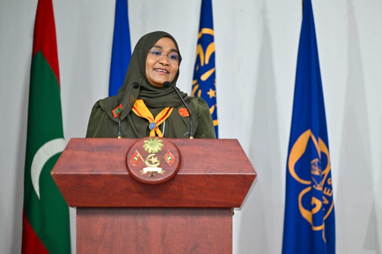 ގަރލްގައިޑްސް އެސޯސިއޭޝަންގެ އަހަރީ އާންމު ޖަލްސާ ރައީސްގެ އަނބިކަނބަލުން އަދި ޗީފް ގައިޑް ޝަރަފުވެރިކޮށްދެއްވައިފި
