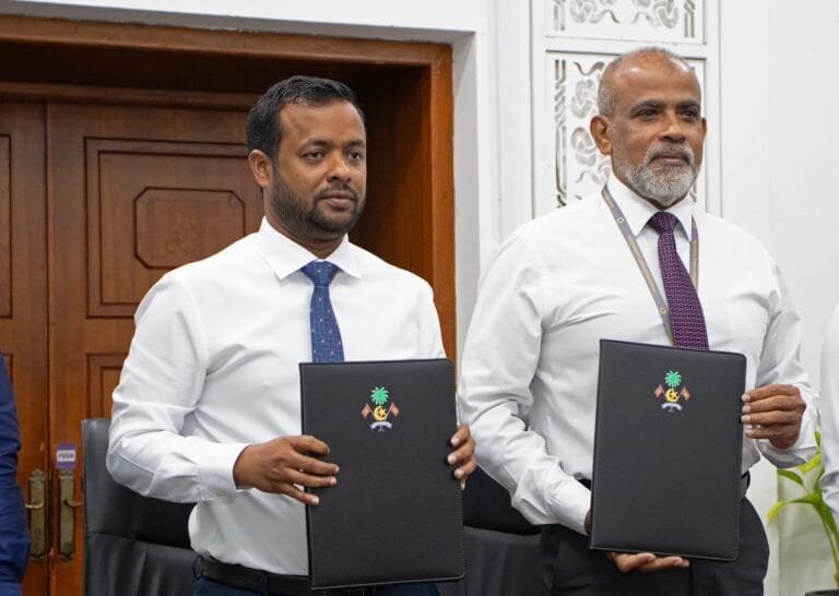 އައްޑޫގެ ލިންކު ރޯޑު ތަރައްގީކުރަން އާރްޑީސީއާ ހަވާލުކޮށްފި