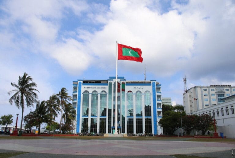 ކޯޓް އަމުރެއް ދިނަސް ކޮންމެ ފަހަރަކު އަންނައުނު ބާލުވައިގެން ފޮޓޯ ނުނަގާނެ: ފުލުހުން