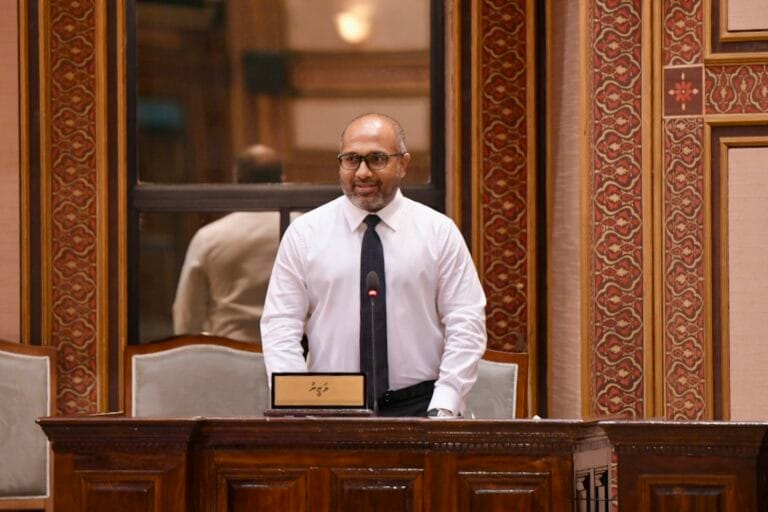 ރައްޔިތުންގެ ޒާތީ މަޢުލޫމާތު ލީކުވުން ވާނީ ހުއްޓުވާފައި: އިހުސާން