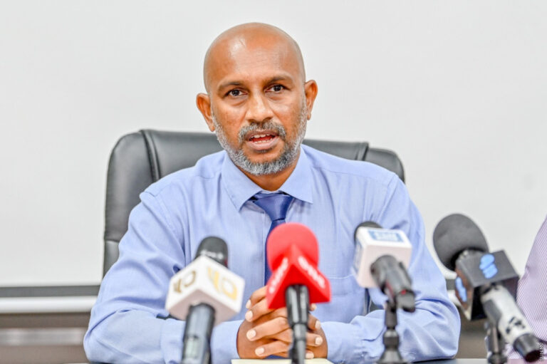 އައިކޮމް އިން ވޭމަންޑޫ ކައުންސިލް ޖޫރިމަނާކޮށްފި