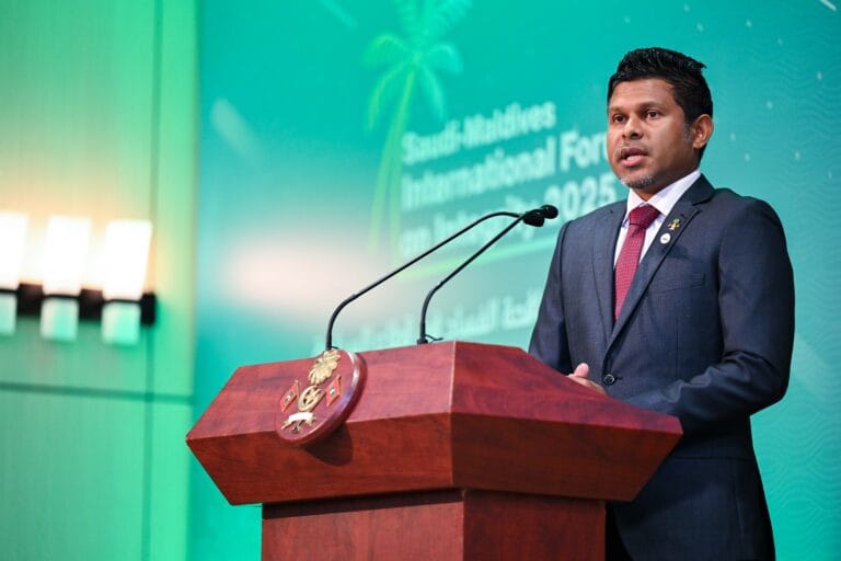 ކޮރަޕްޝަނާ ދެކޮޅަށް ކުރެވޭ މަސައްކަތަކީ ކޮންމެ ރައްޔިތެއްގެ ހައްގުތައް ރައްކާތެރިކުރެވޭ ފަރުދީ ޒިންމާއެއް: ނައިބު ރައީސް