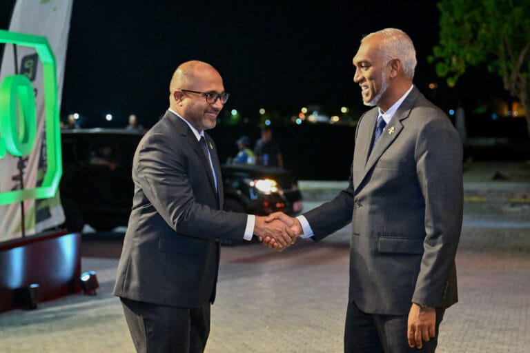 ރިޔާސީ ކޮމިޝަނުގެ ރިޕޯޓާ ގުޅިގެން ފިޔަވަޅު އަޅަން ރައީސް އަންގަވައިފި