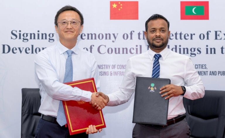 ޗައިނާގެ އެހީގައި ކައުންސިލް އިމާރާތްތައް އަޅަނީ
