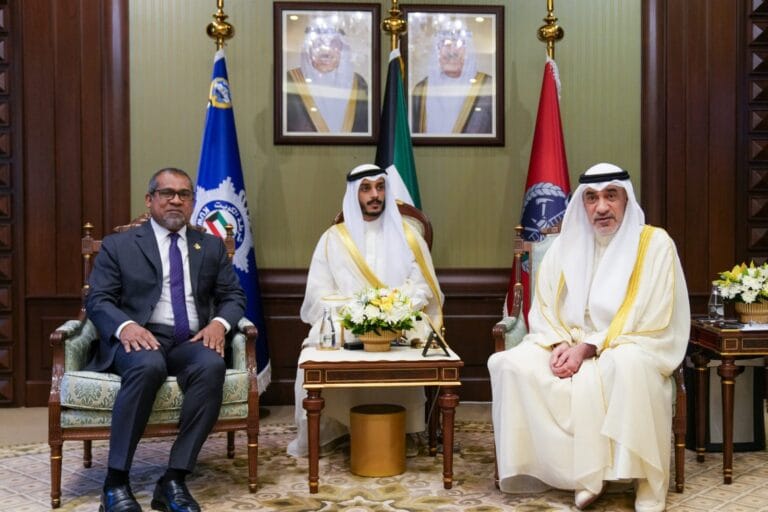 ކުވޭތުގެ ވަގުތީ ބޮޑުވަޒީރާ މިނިސްޓަރު ހަލީލު ބައްދަލުކުރައްވައިފި