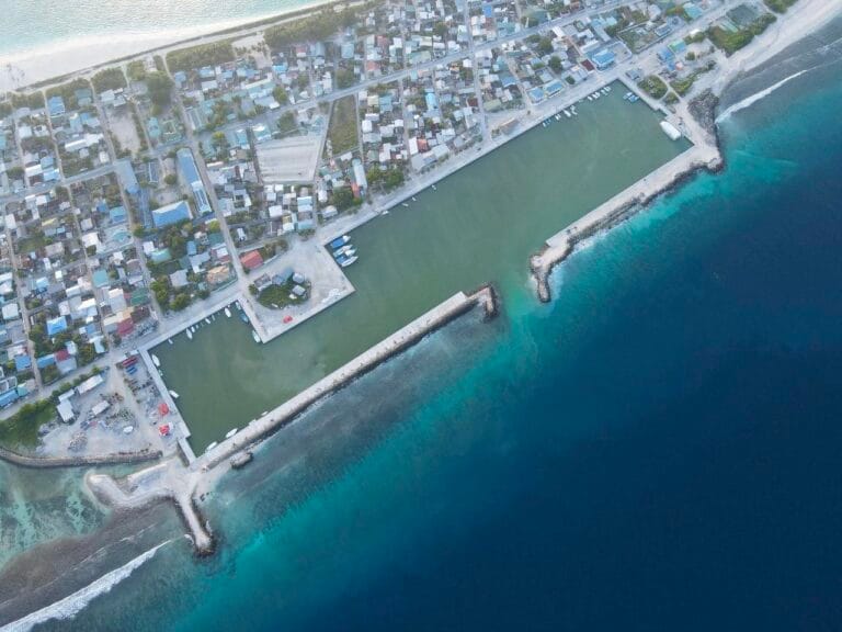 ދިއްދޫގެ ބަނދަރުގެ މަސައްކަތް ބާރަށް ކުރިއަށް އެއްގަމު ތޮށީގެ މަސައްކަތް އެއްކޮށް ނިމިއްޖެ