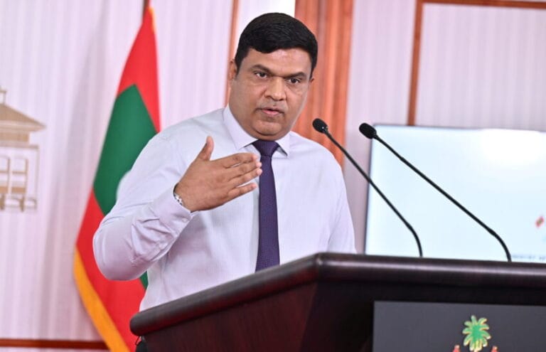 ޓެކްސީ ލައިން ހިންގަން އެމްޓީސީސީއަށް ސަރުކާރުން ސަބްސިޑީއެއް ނުދޭނެ: އަމީން
