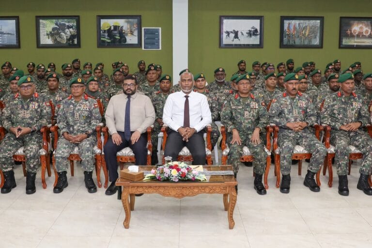 ސިފައިންގެ މަސައްކަތްތަކުން ރައްޔިތުންނަށް އޮންނަ ލޯބި ހާމަވޭ: ރައީސް