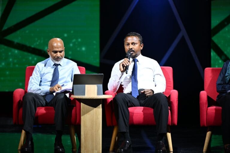 ސުޕްރީމް ކޯޓުގެ ފަނޑިޔާރުންނަށް ނުފޫޒުފޯރުވީ ސުއޫދު: އުޝާމް