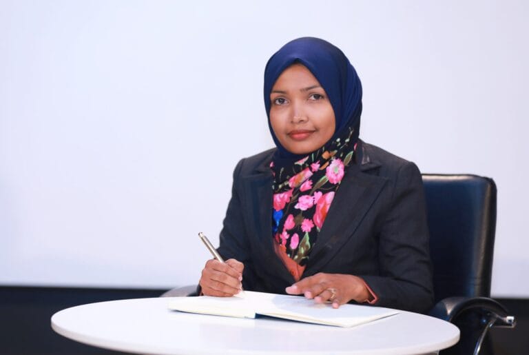 ބްރޯޑްކޮމްއަށް ޒީނާ އައްޔަންކުރަން ކޮމިޓީން ފާސްކޮށްފި