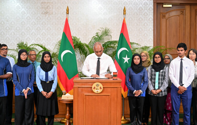 ބަލިޖެހުމުގެ ކުރިން އަޅަންޖެހޭ ފިޔަވަޅުތައް އެޅުމުގައި ރާއްޖޭން އަބަދުވެސް މަސައްކަތްކުރާނެ: ރައީސް
