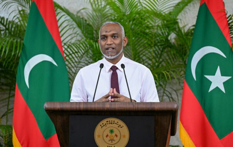 ރައީސް މުޢިއްޒު ނޫސްވެރިންގެ ސުވާލުތަކަށް ޖަވާބު ދެއްވުމުގައި ރެކޯޑު ހައްދަވައިފި