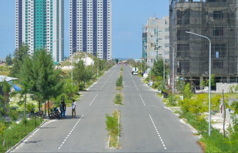 ތެރަޕީ ނަގަންދިޔަ ކުއްޖަކަށް އަނިޔާކުރި މައްސަލައެއް ބަލަނީ