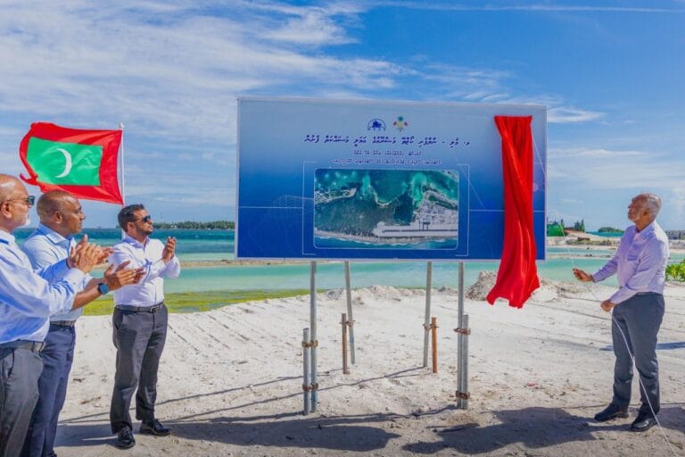 މުއްޔާއި ނާލާފުށި ގުޅާލާ ކޯޒްވޭގެ އަމަލީ މަސައްކަތް ފަށައިފި