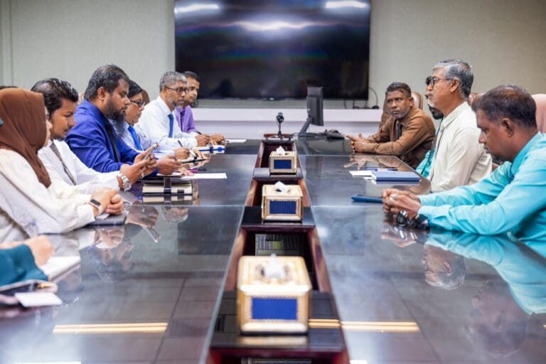ނޭކުރެންދޫ ކައުންސިލުން އިސްލާމީކަންތައްތަކާ ބެހޭ ވުޒާރާއާއި ބައްދަލުކުރައްވައިފި