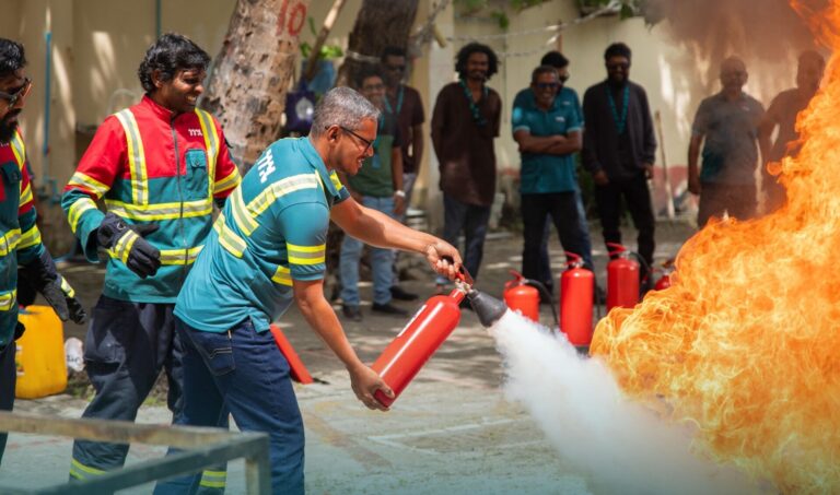 އެމްޕީއެލްގެ މުވައްޒަފުންނަށް އަލިފާނުން ރައްކާތެރިވުމުގެ ޙާއްސަ ތަމްރީން ޕްރޮގްރާމް ހިންގައިފި