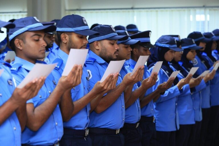 ޚިދުމަތާ އަލަށް ގުޅުނު ފުލުހުން ހުވާކޮށްފި