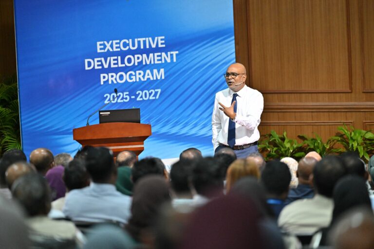 ސަރުކާރުގެ ސިޔާސީ މަގާމުތަކުގައި މަސައްކަތްކުރައްވާ ބޭފުޅުންނަށް ހިންގާ ޕްރޮގްރާމުގެ ދެވަނަ ސެޝަން ބާއްވައިފި